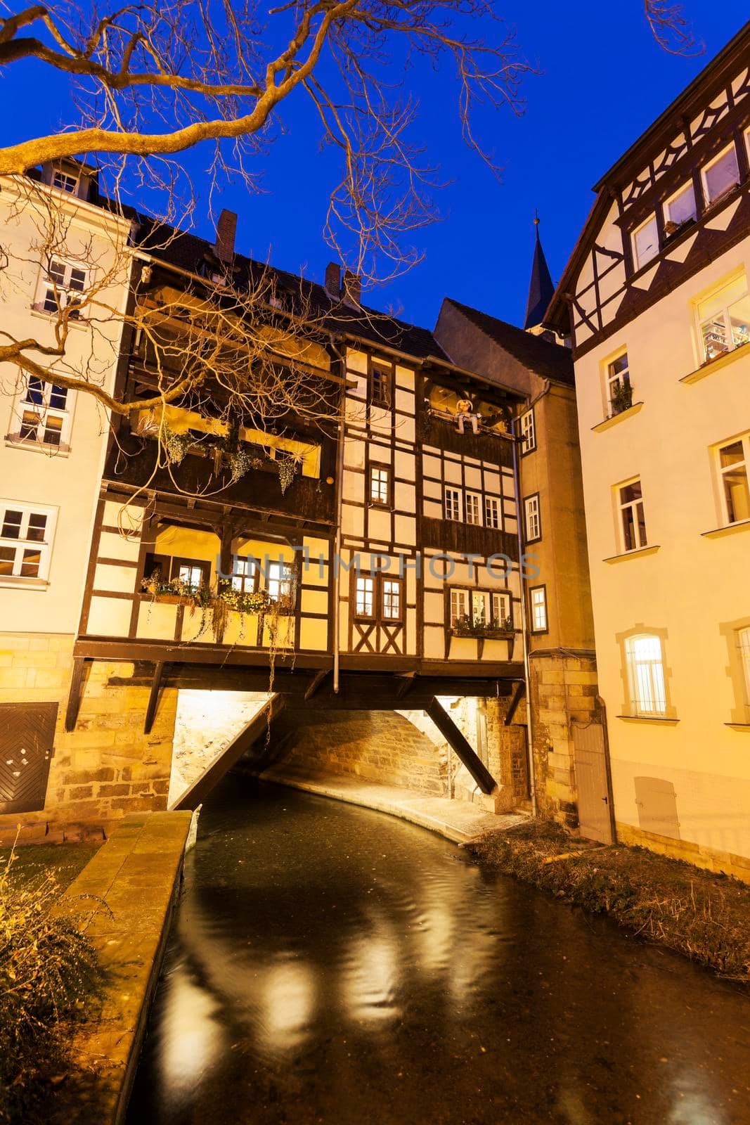  Kramerbrucke - bridge with houses. Erfurt, Thuringia, Germany