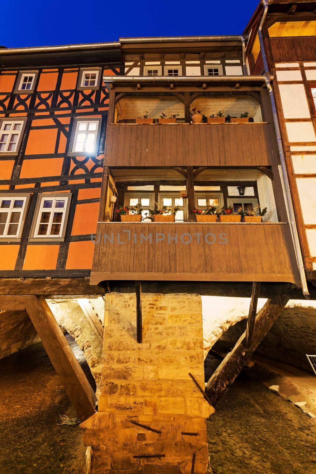  Kramerbrucke - bridge with houses. Erfurt, Thuringia, Germany