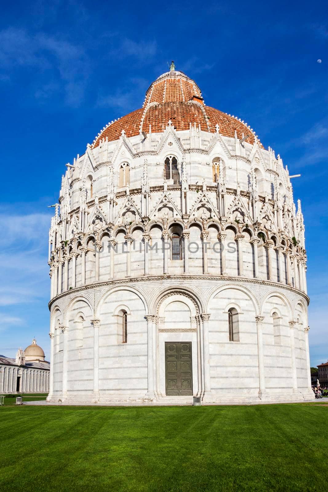 Baptistery in Pisa by benkrut