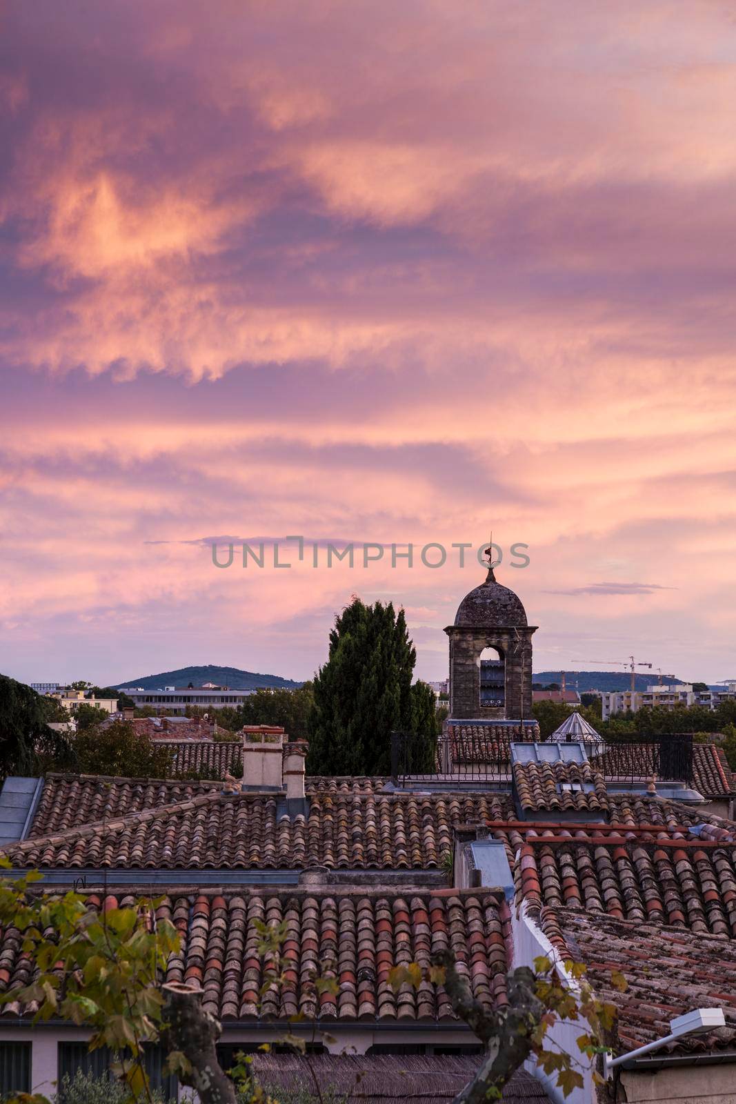 Colorful sunset in Montpellier by benkrut