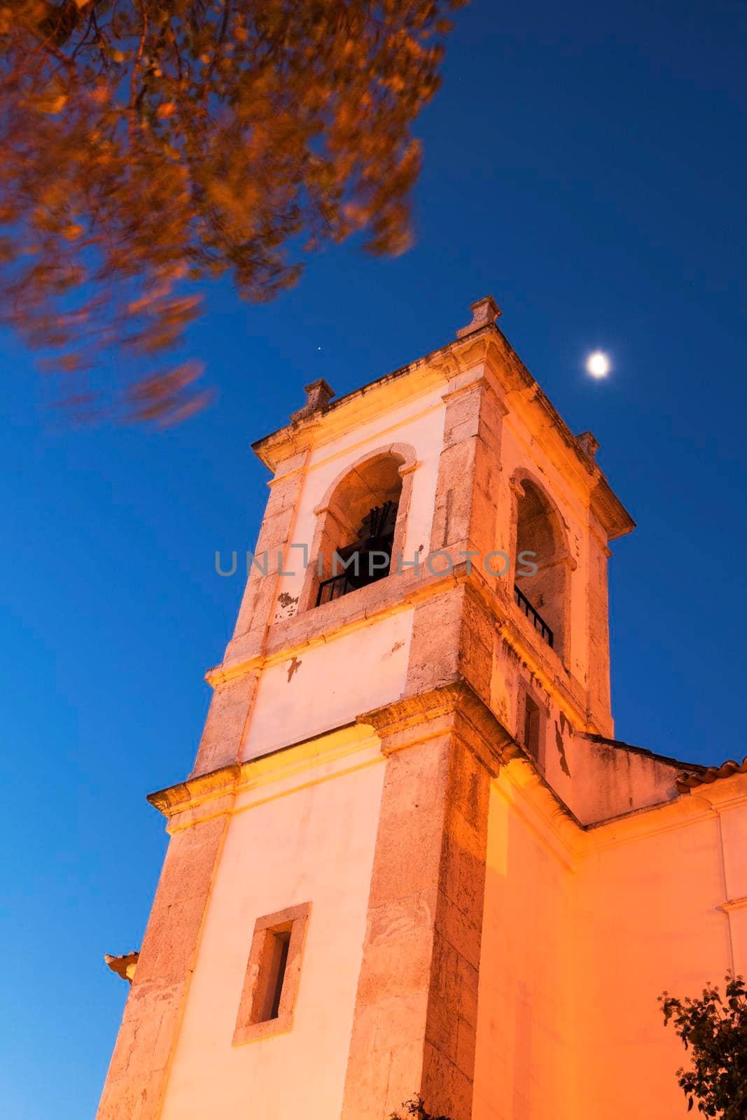 Church of Saint Lucy in Lisbon by benkrut