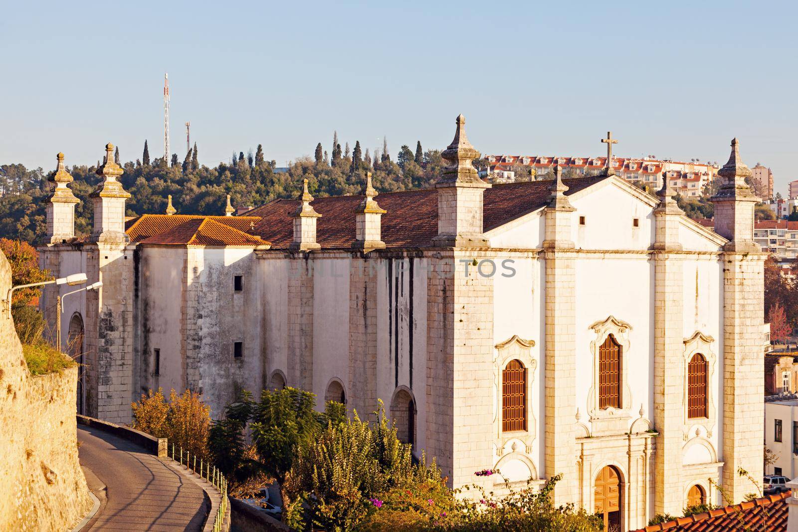 Church in Leiria   by benkrut