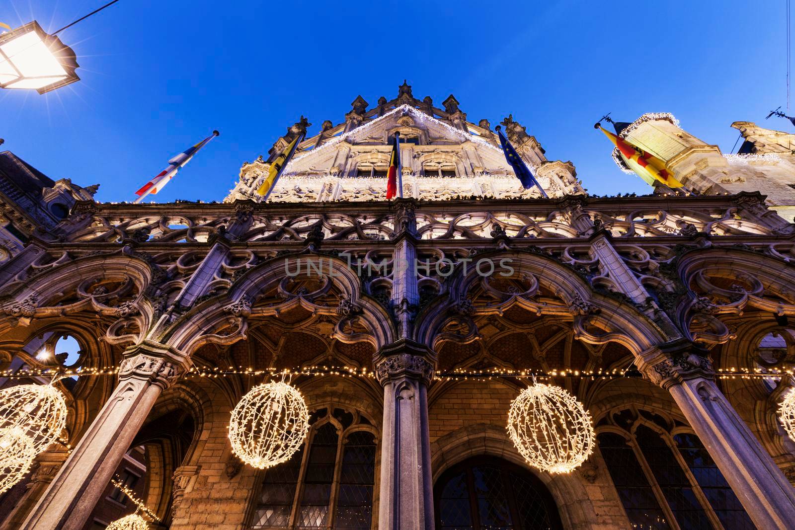 Mechelen City Hall by benkrut