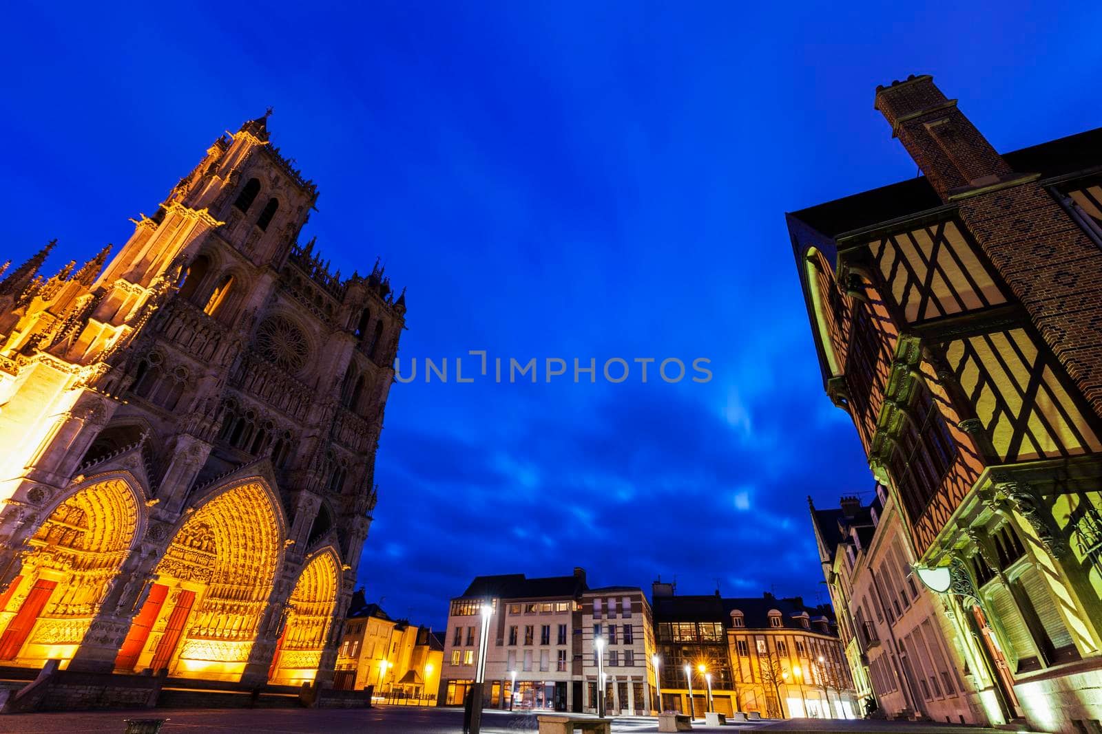 Place Notre-Dame in Amiens. Amiens, Nord-Pas-de-Calais-Picardy, France.