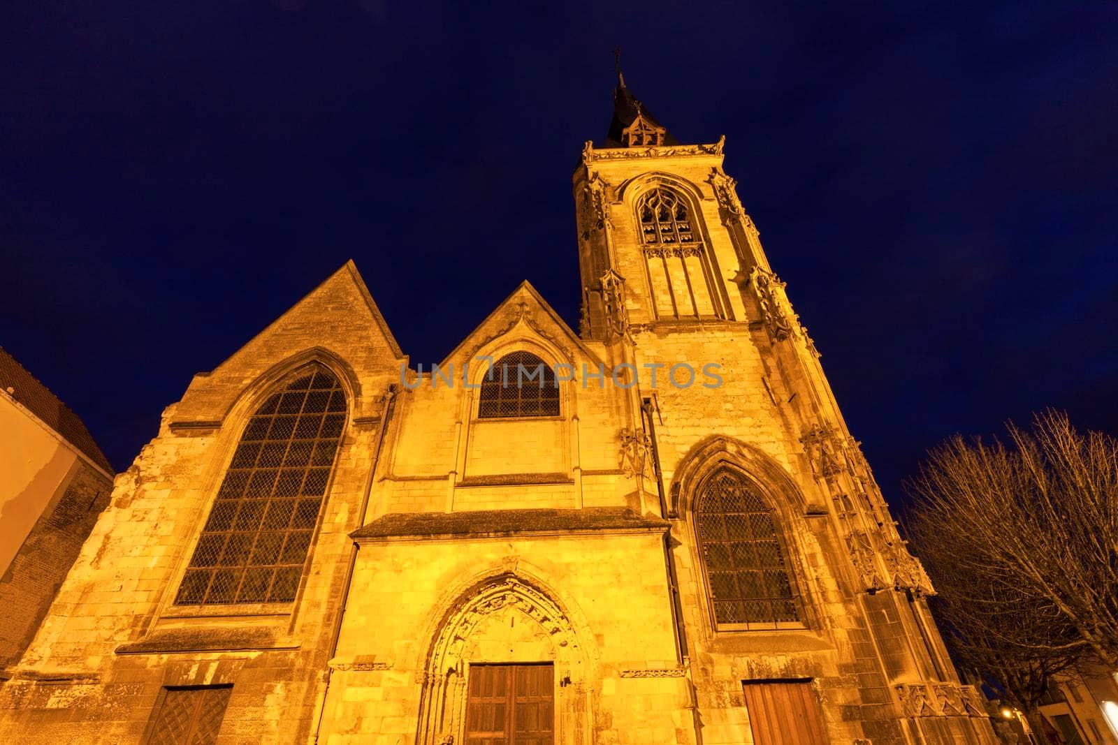Saint-Leu Church in Amiens by benkrut