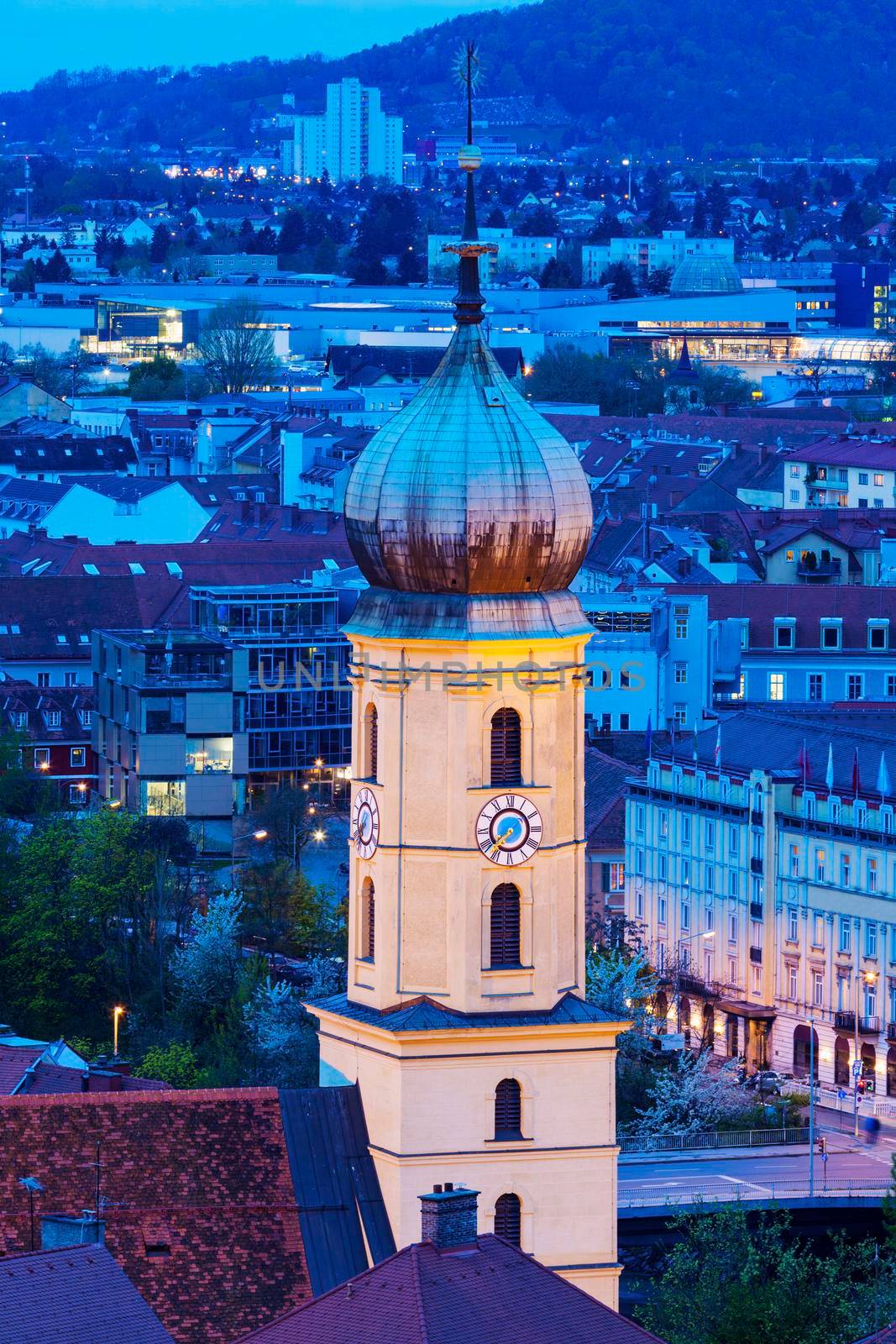 Franziskanerkirche in Graz by benkrut