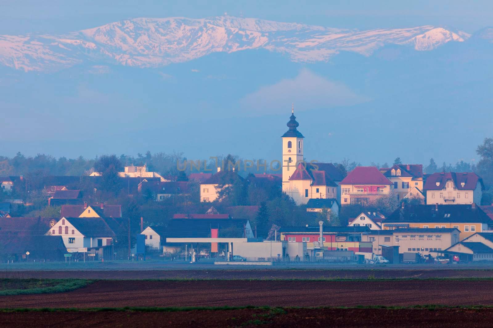 Panorama of  Unterpremstatten  by benkrut