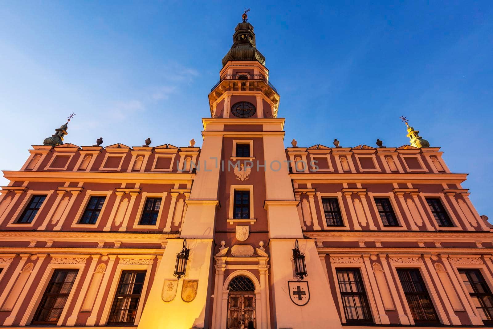 Zamosc Town Hall on Great Market Square  by benkrut