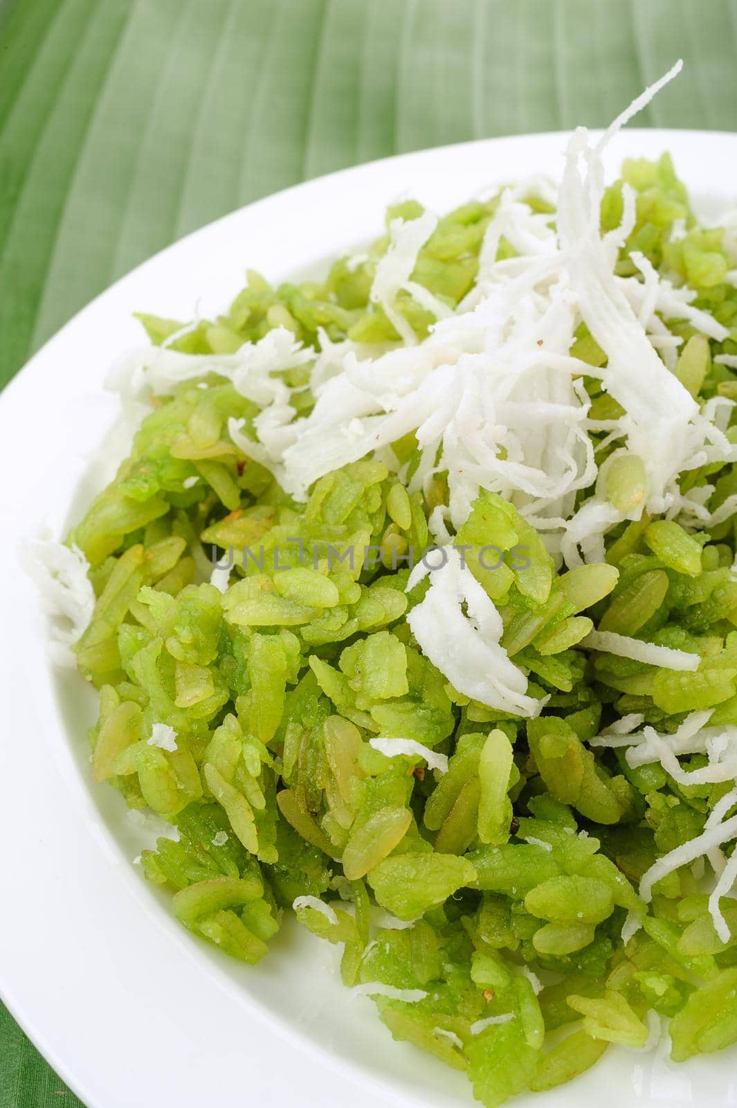 shredded rice grain with coconut, traditional Thai dessert