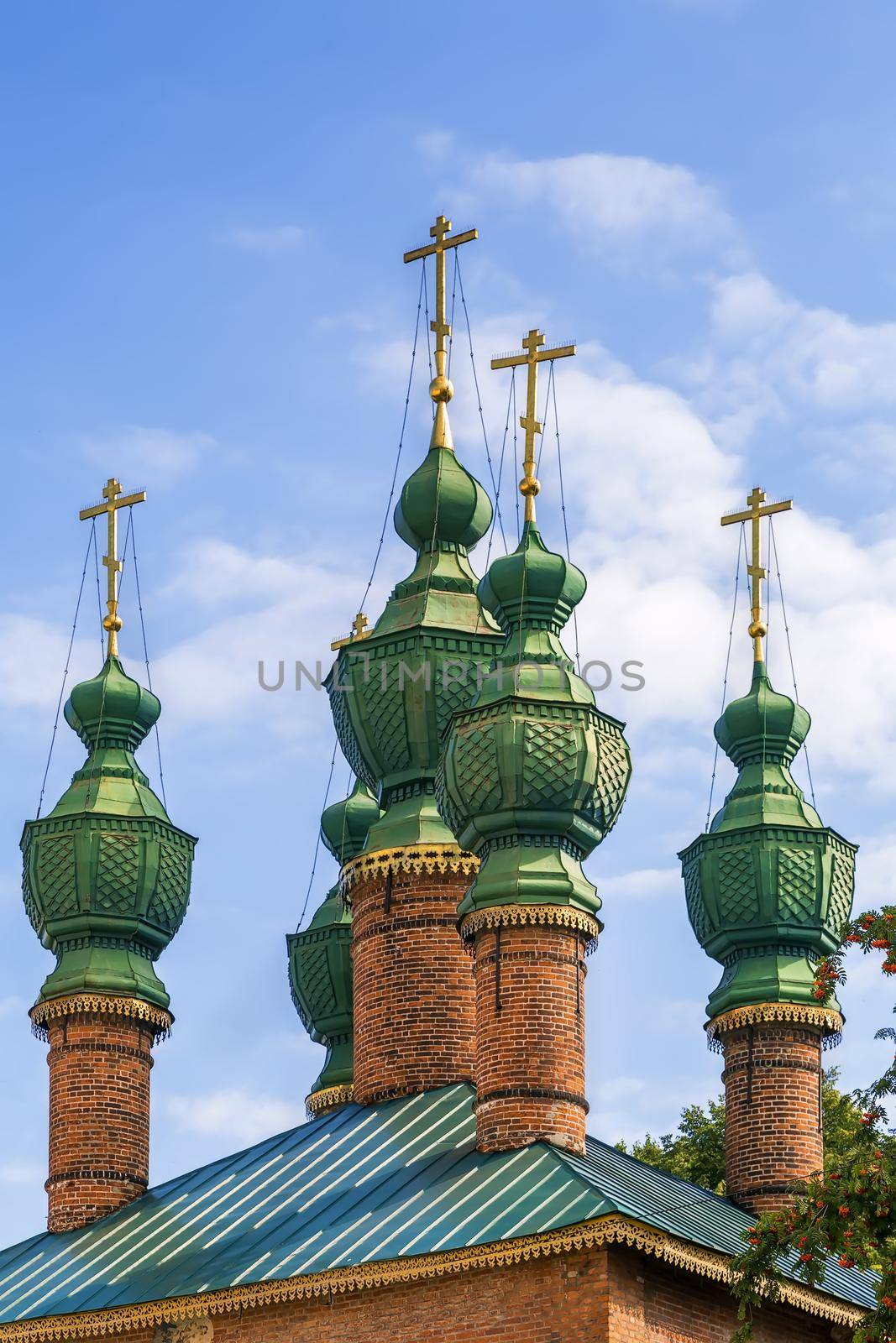 Church of the Annunciation, Yaroslavl, Russia by borisb17