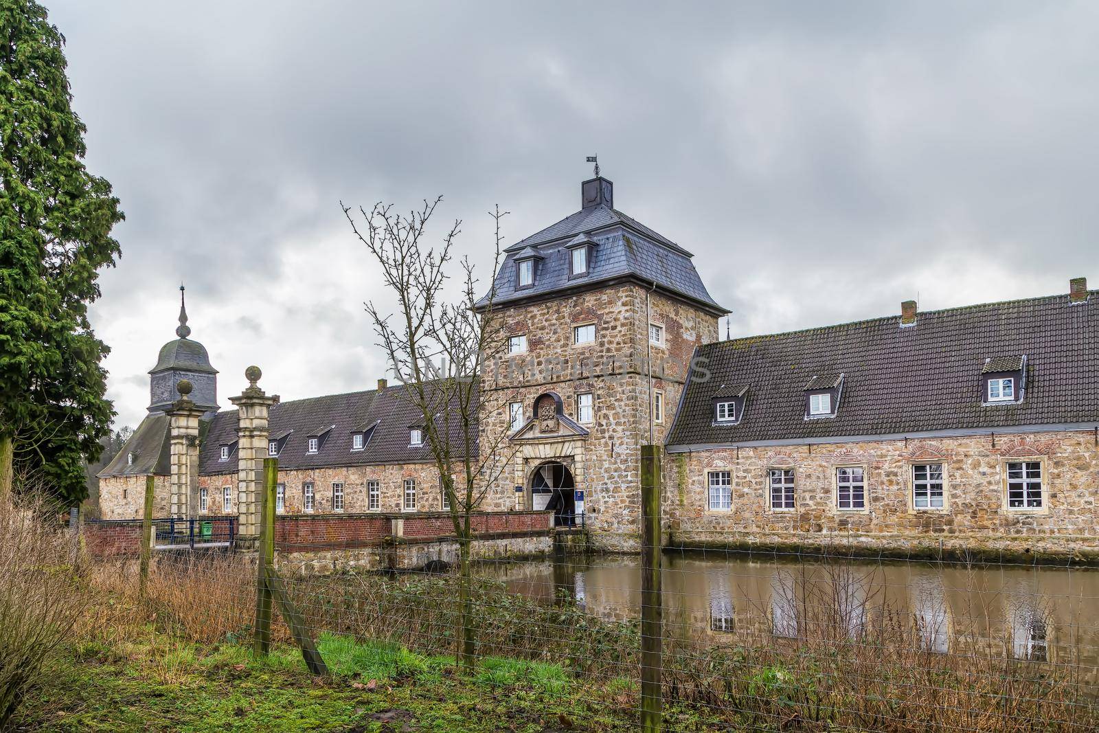 Castle Lembeck is one of the prettiest water castles in North Rhine-Westphalia, Germany.. Gate