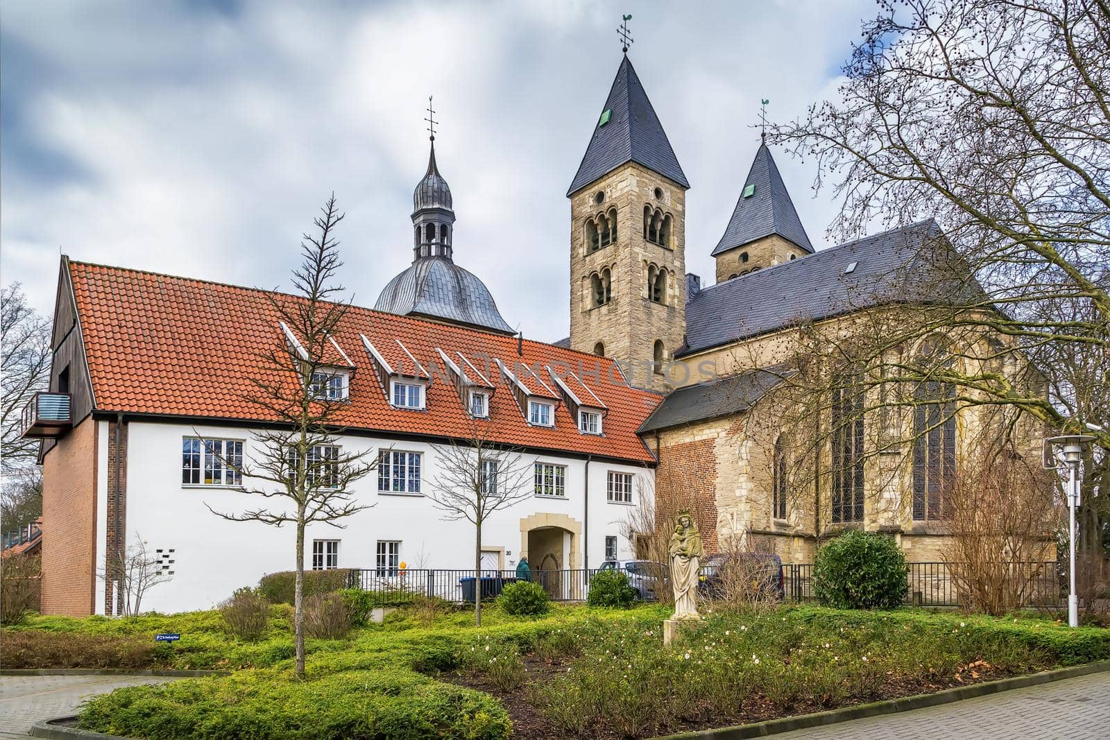 St. Mauritz church, Munster, Germany by borisb17