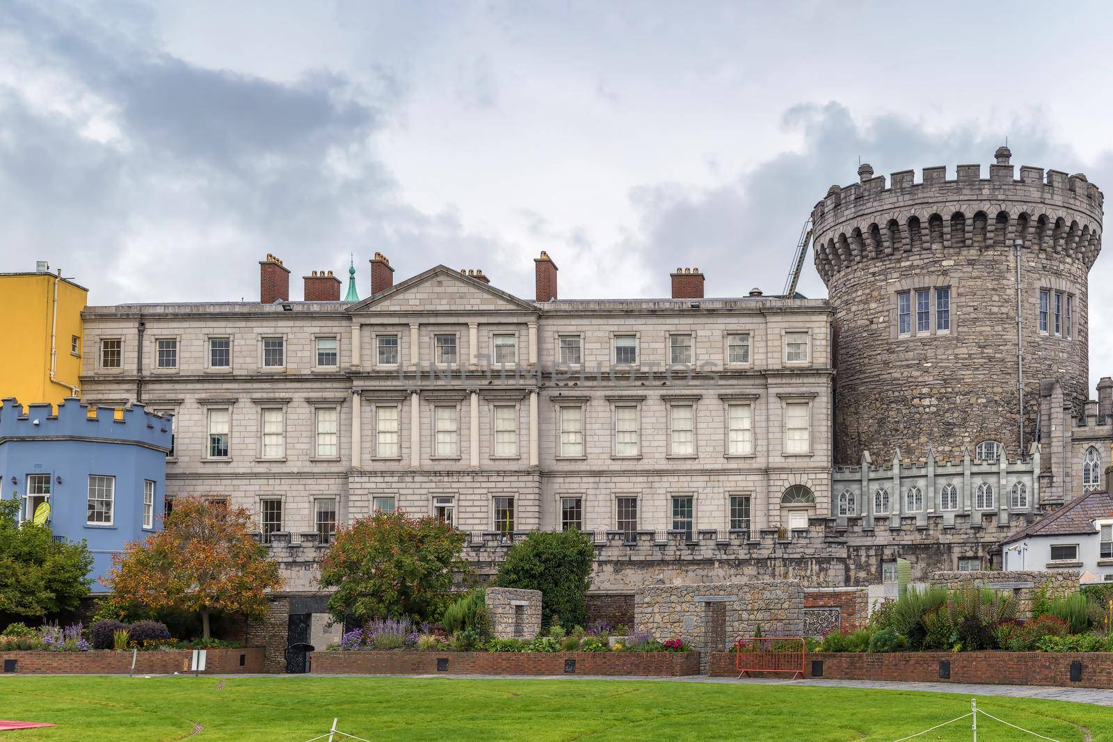 Dublin castle, Ireland by borisb17