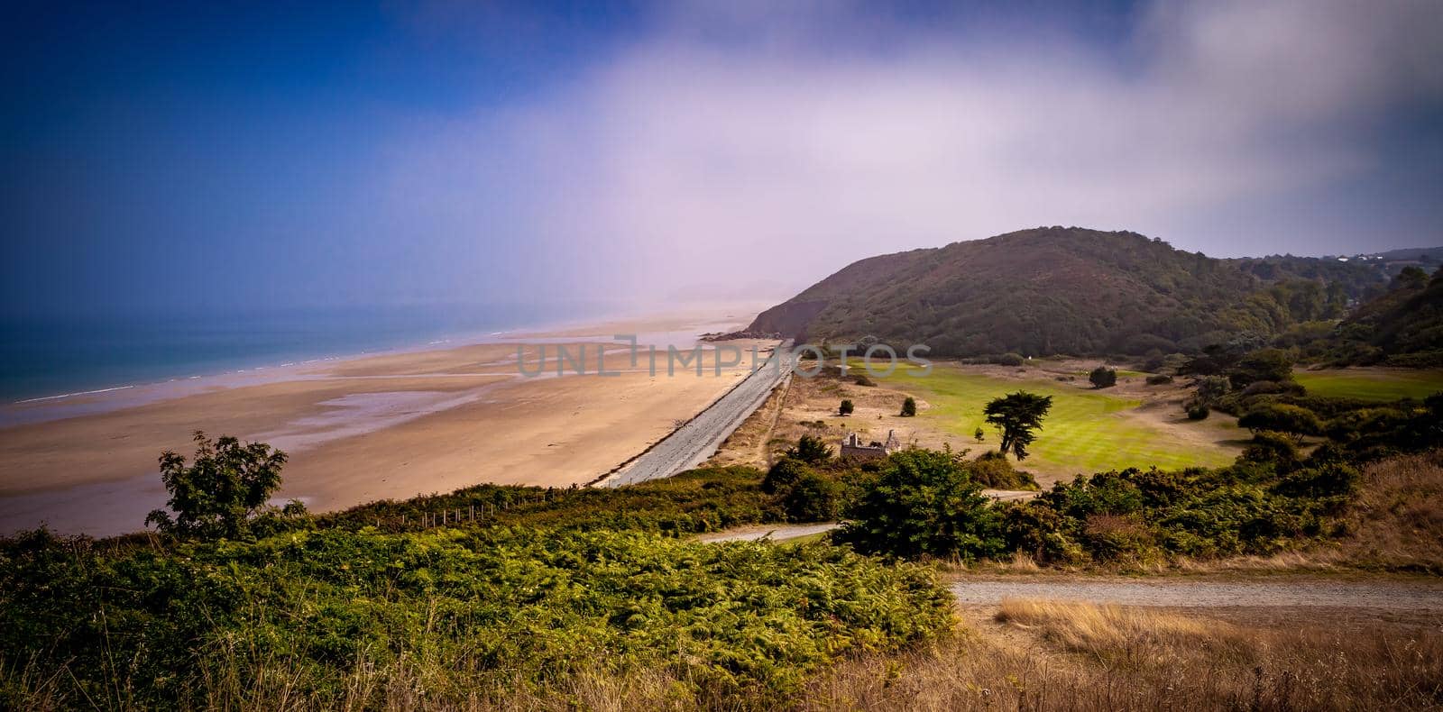 Pleneuf Val Andre Golf course, Bretagne, France, in the background, the channel sea