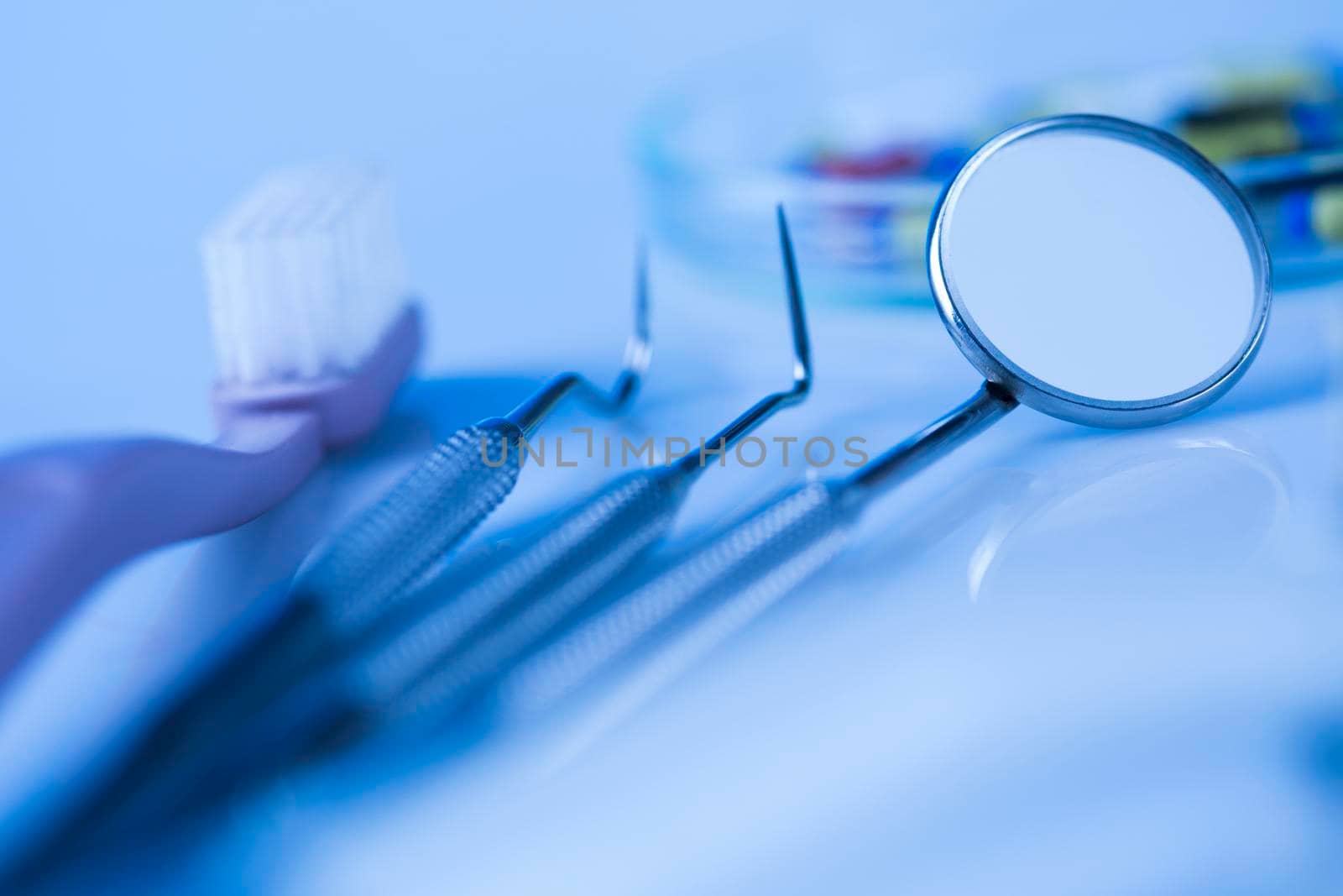 Stomatology equipment for dental care