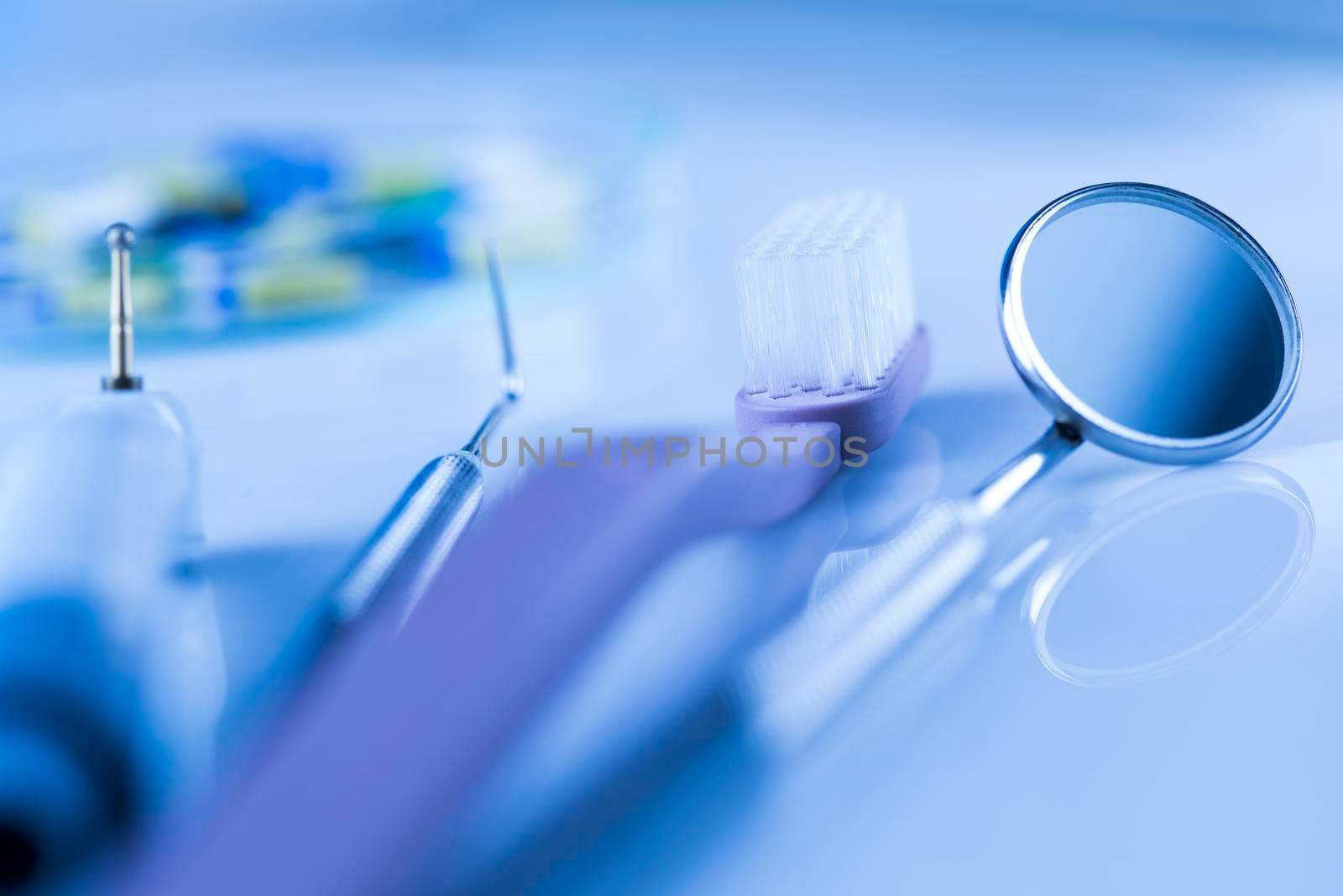 Stomatology equipment for dental care