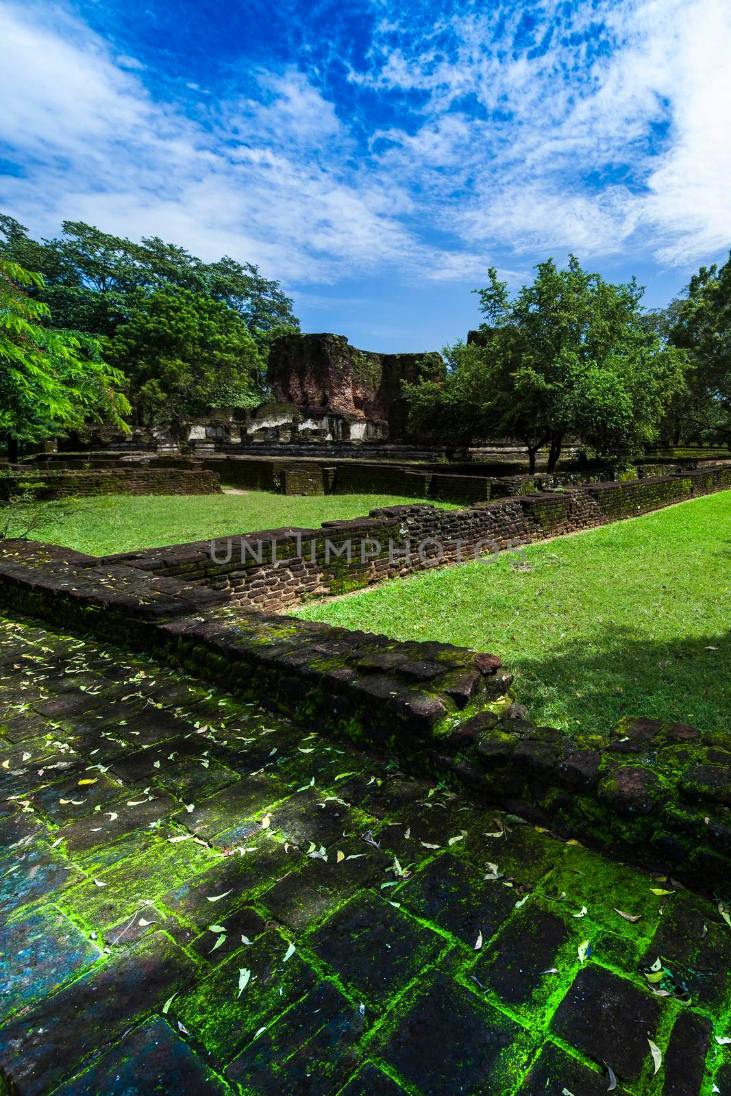 Dambulla, Sri Lanka antique city  by JanPietruszka