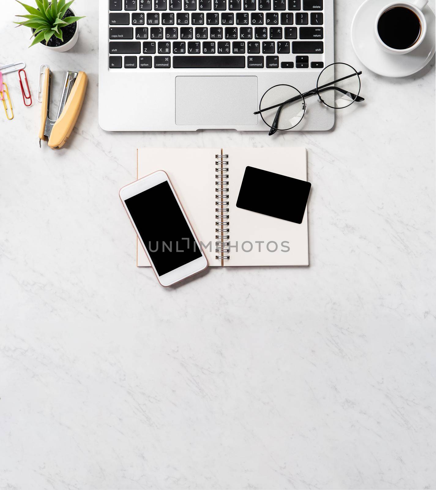 Online purchase concept, mock up credit card with fashion office desk computer isolated on beautiful marble background, workspace design, topview, flatlay, copyspace, closeup