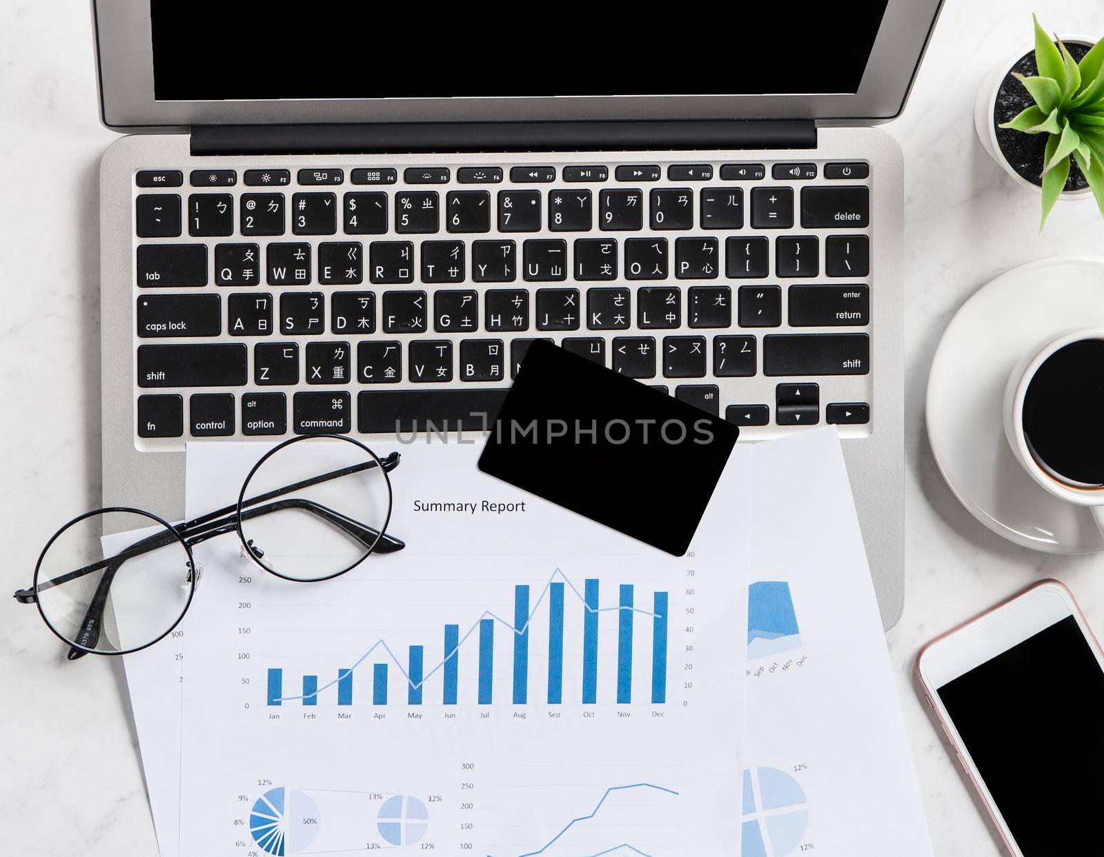 Online purchase concept, mock up card with fashion office desk computer isolated on beautiful marble background, workspace design, top view, flat lay, copy space, closeup