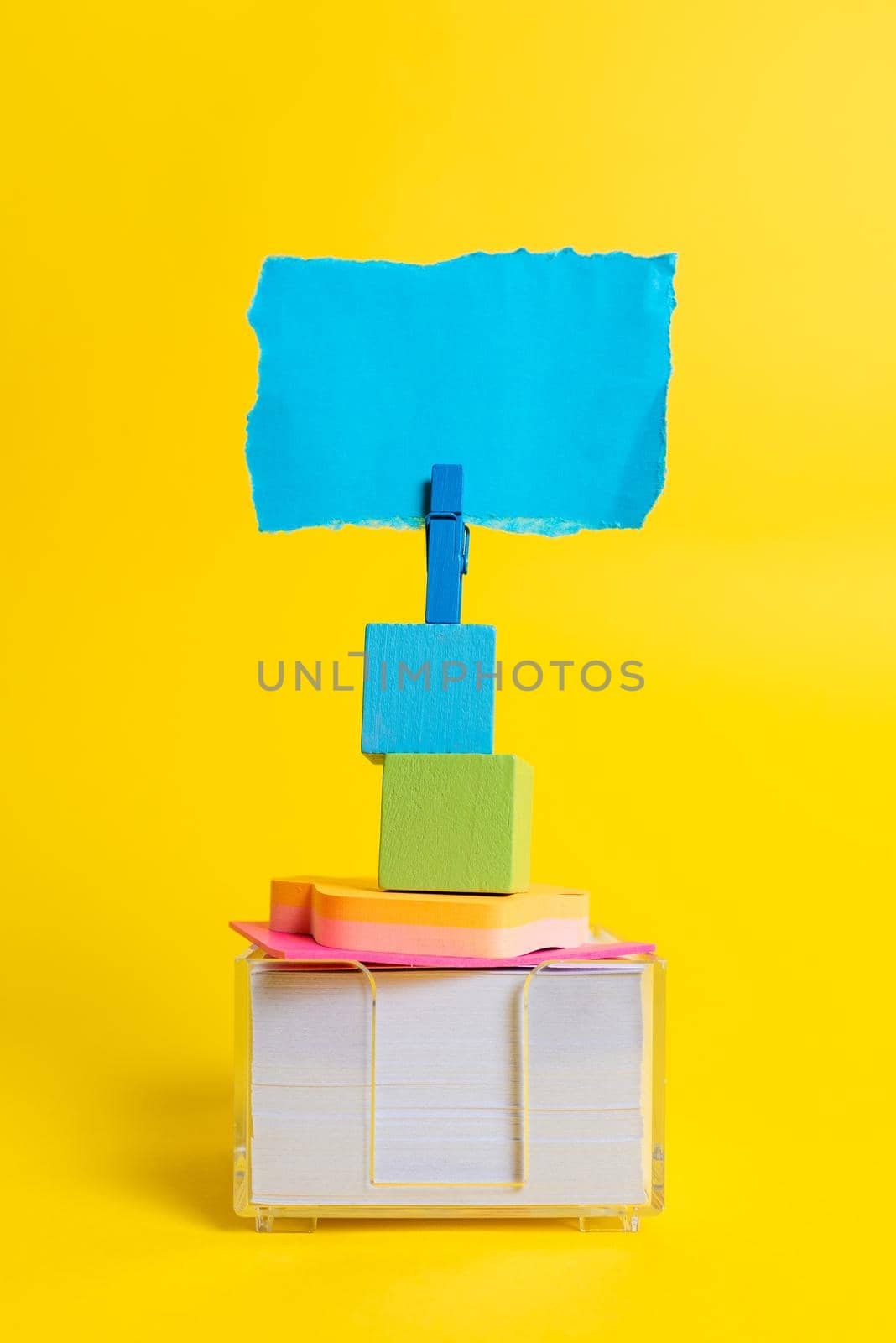 Colorful Idea Presentation, Displaying Fresh Thoughts, Sending Message