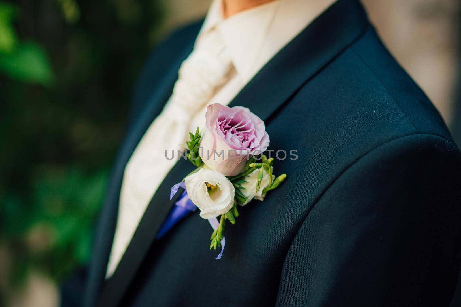 Wedding flower boutonniere groom. Wedding in Montenegro.
