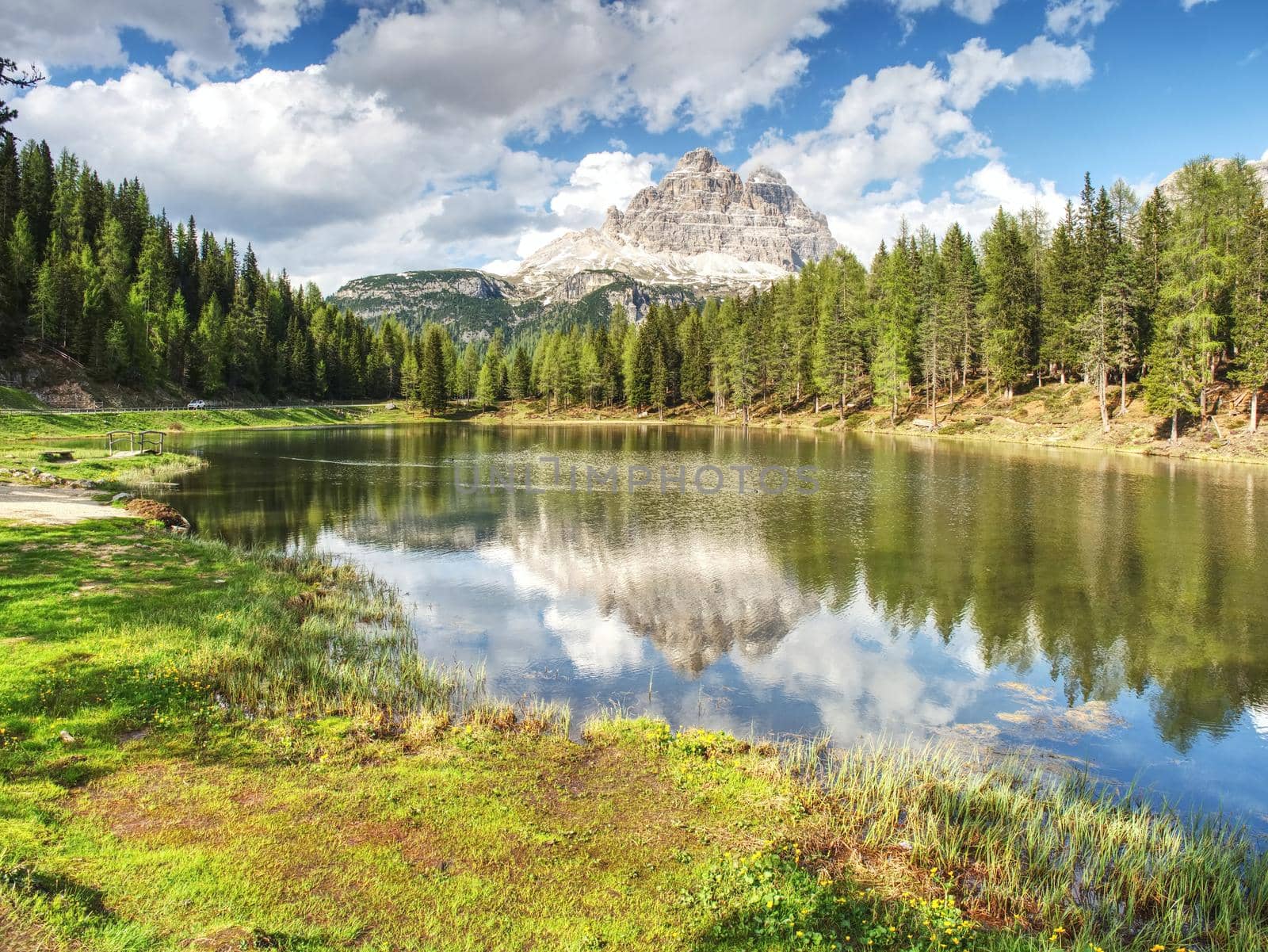 Amazing view of the Lago Di Antorno bellow Tre Cime di Lavaredo, National park, Italy.