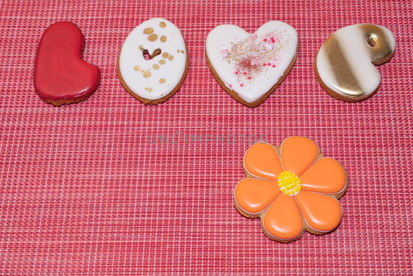 the word love is laid out from ginger cookies. High quality photo