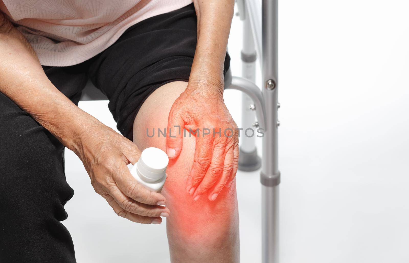 Knee Pain, Functional Impairment in Elderly by toa55