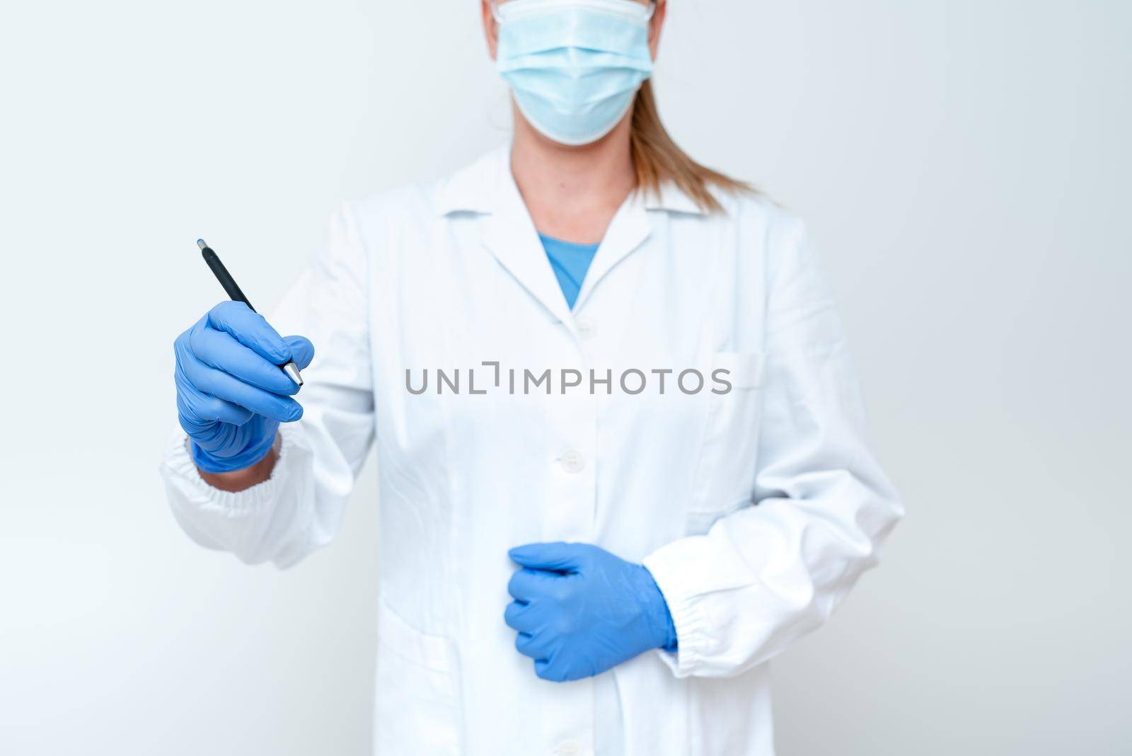 Demonstrating Medical Ideas Presenting New Scientific Discovery