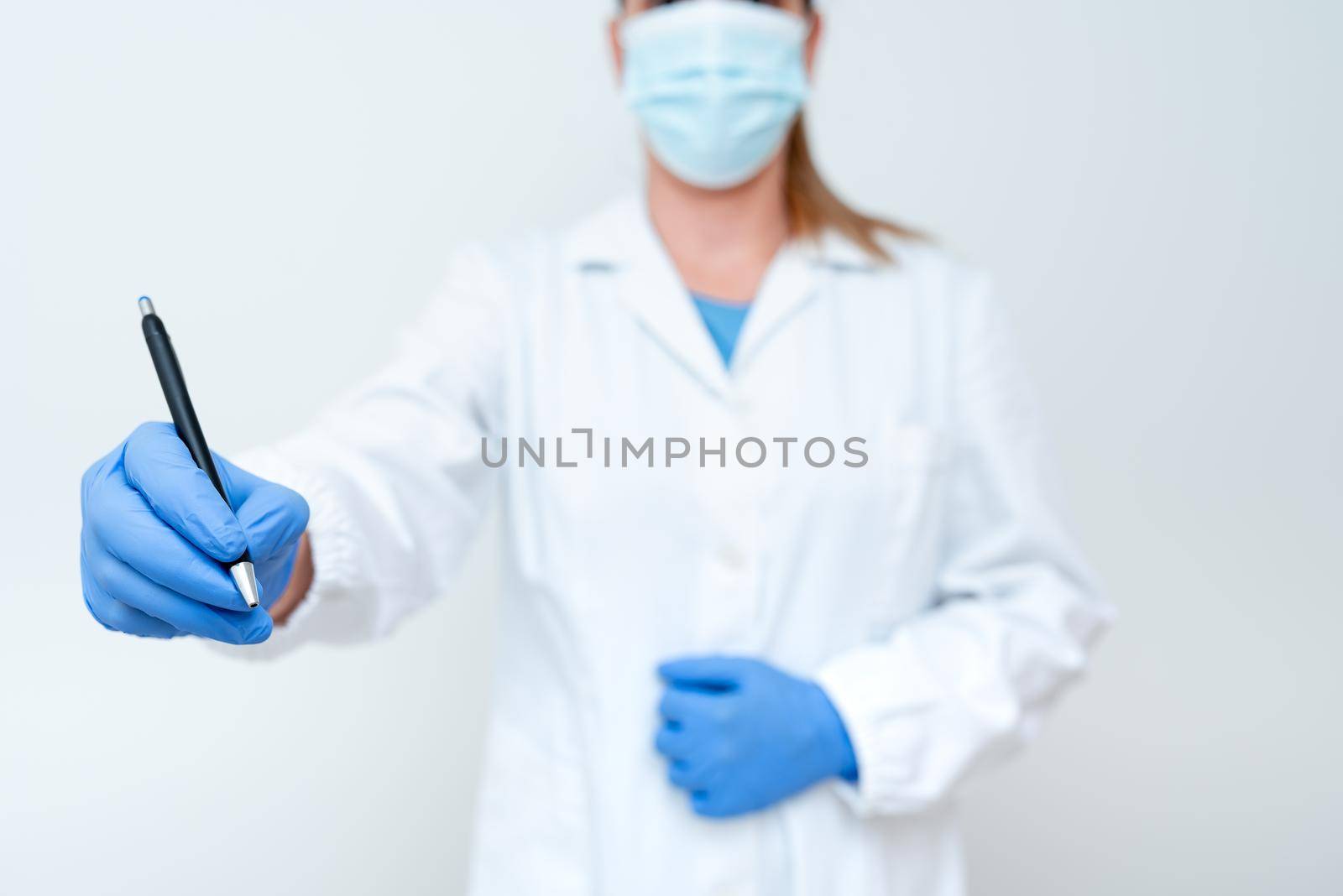 Demonstrating Medical Ideas Presenting New Scientific Discovery