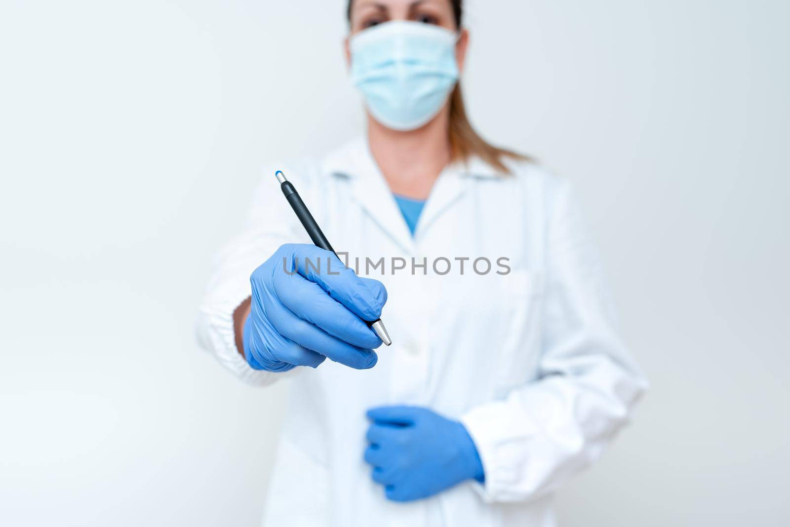 Demonstrating Medical Ideas Presenting New Scientific Discovery