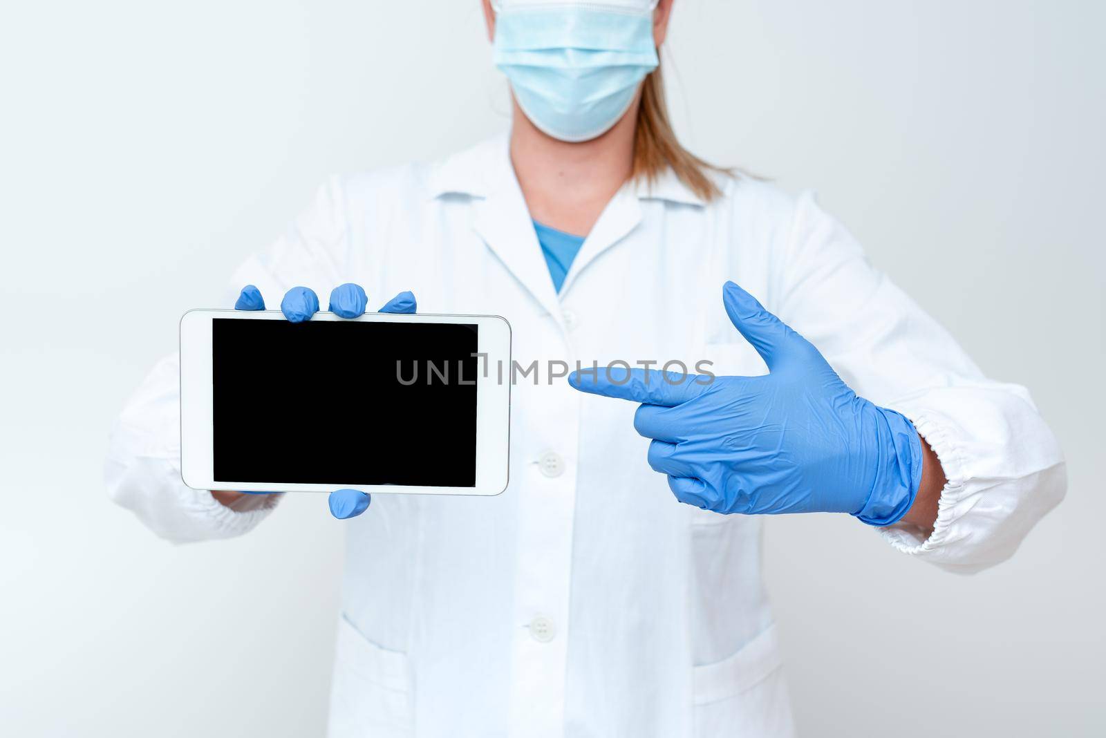 Demonstrating Medical Techology Presenting New Scientific Discovery