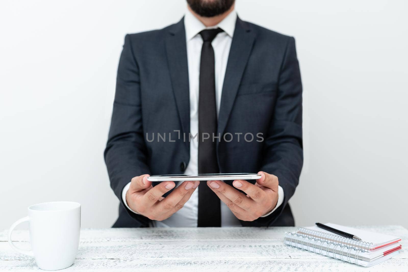 Presenting Communication Technology Smartphone Voice And Video Calling