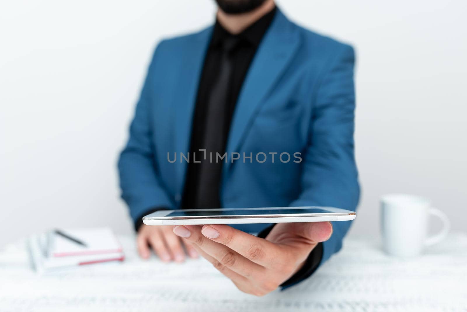 Presenting Communication Technology Smartphone Voice And Video Calling