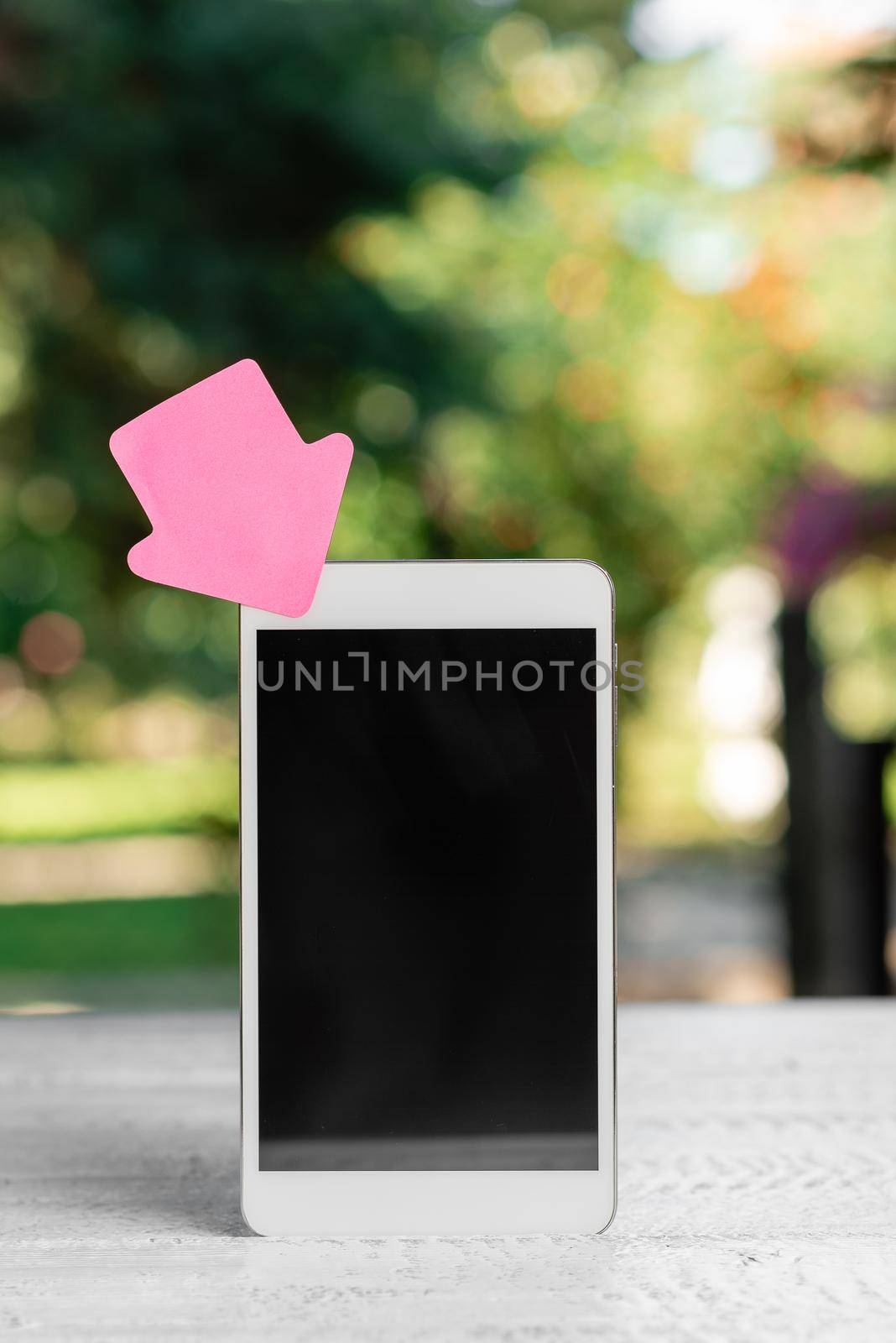 Abstract Outdoor Smartphone Photography, Displaying New Device