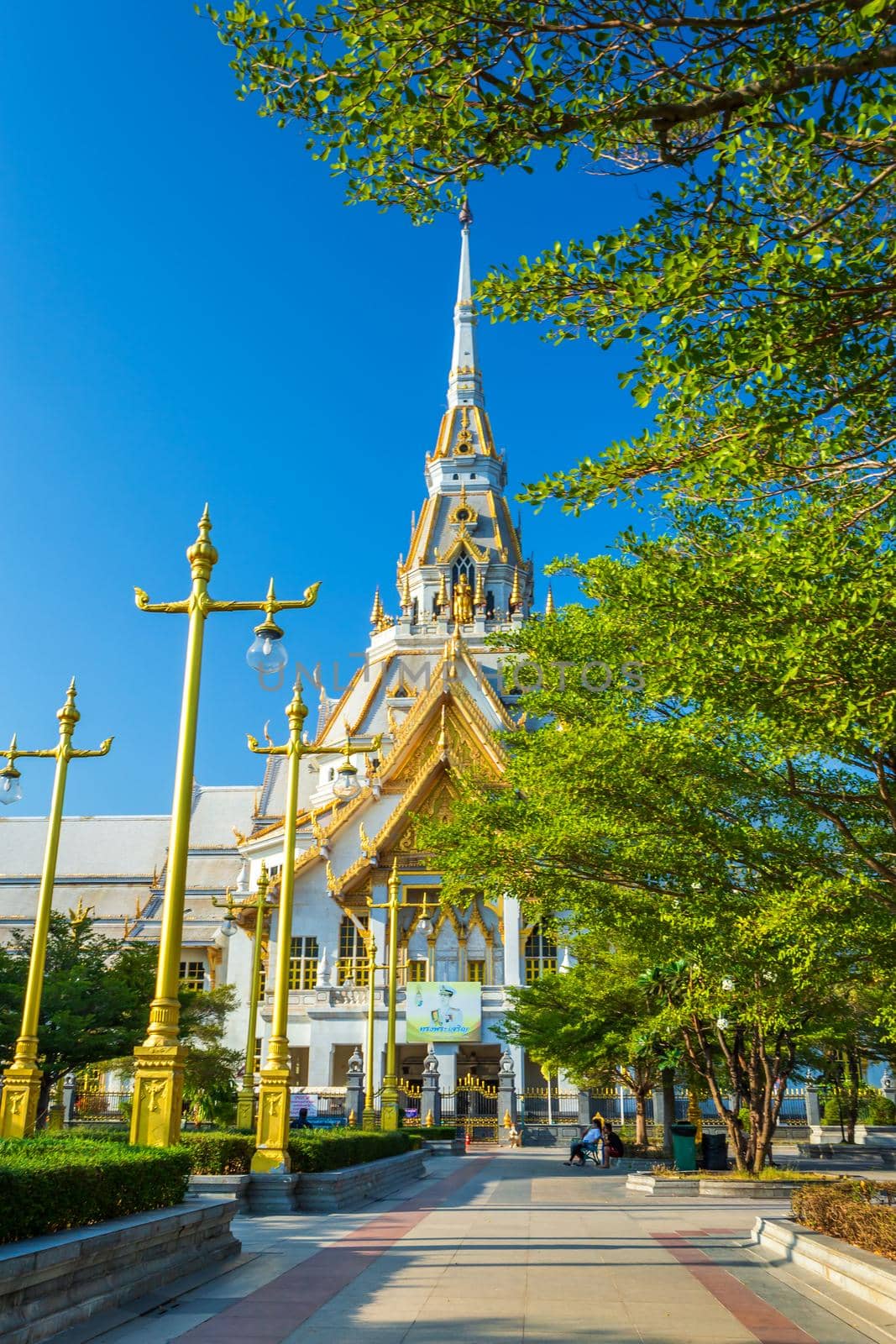 Wat Sothonwararam is a Buddhist temple in the historic centre and is a Buddhist temple is a major tourist attraction in Chachoengsao Province, Thailand.