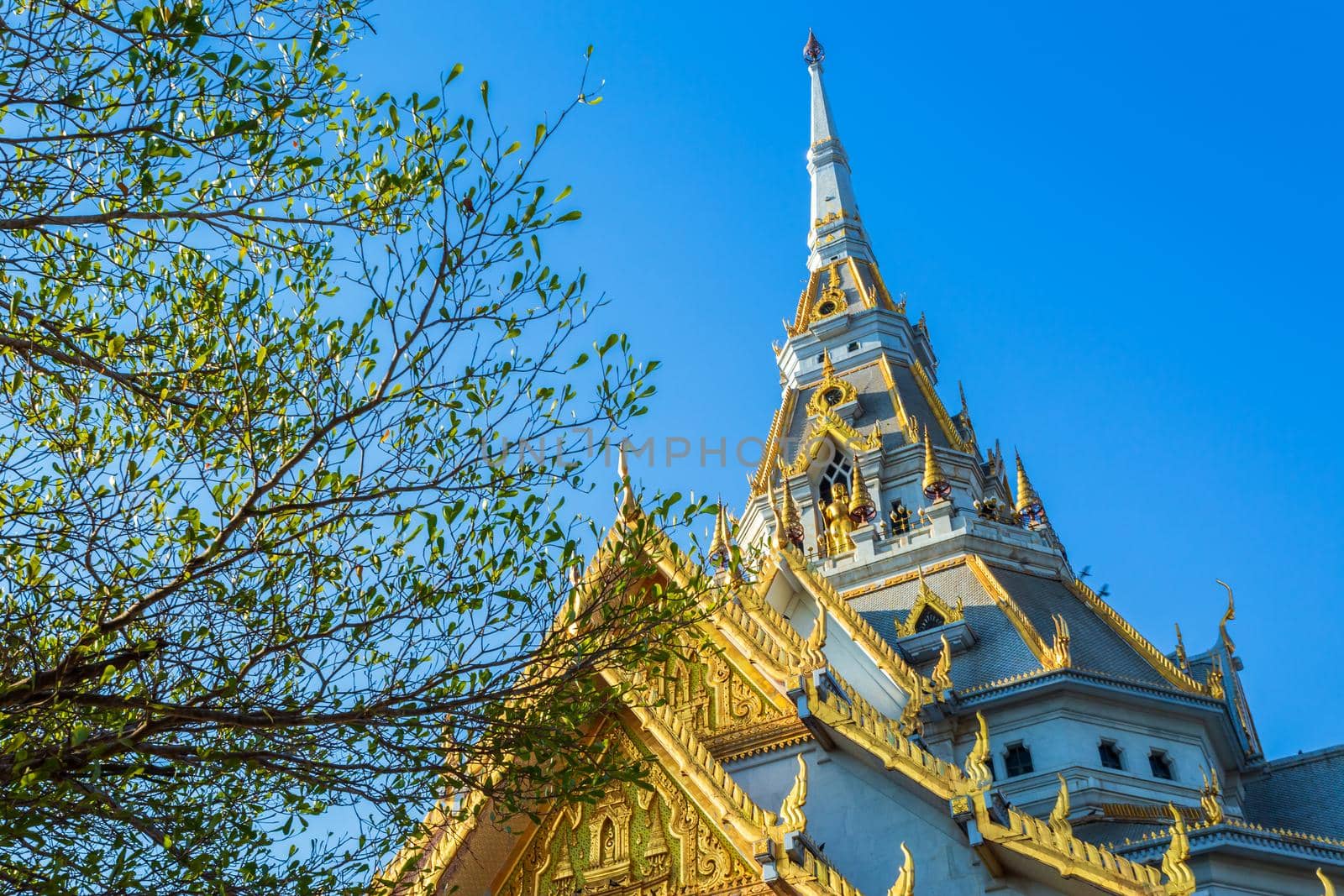 Wat Sothonwararam is a Buddhist temple in the historic centre and is a Buddhist temple is a major tourist attraction in Chachoengsao Province, Thailand.