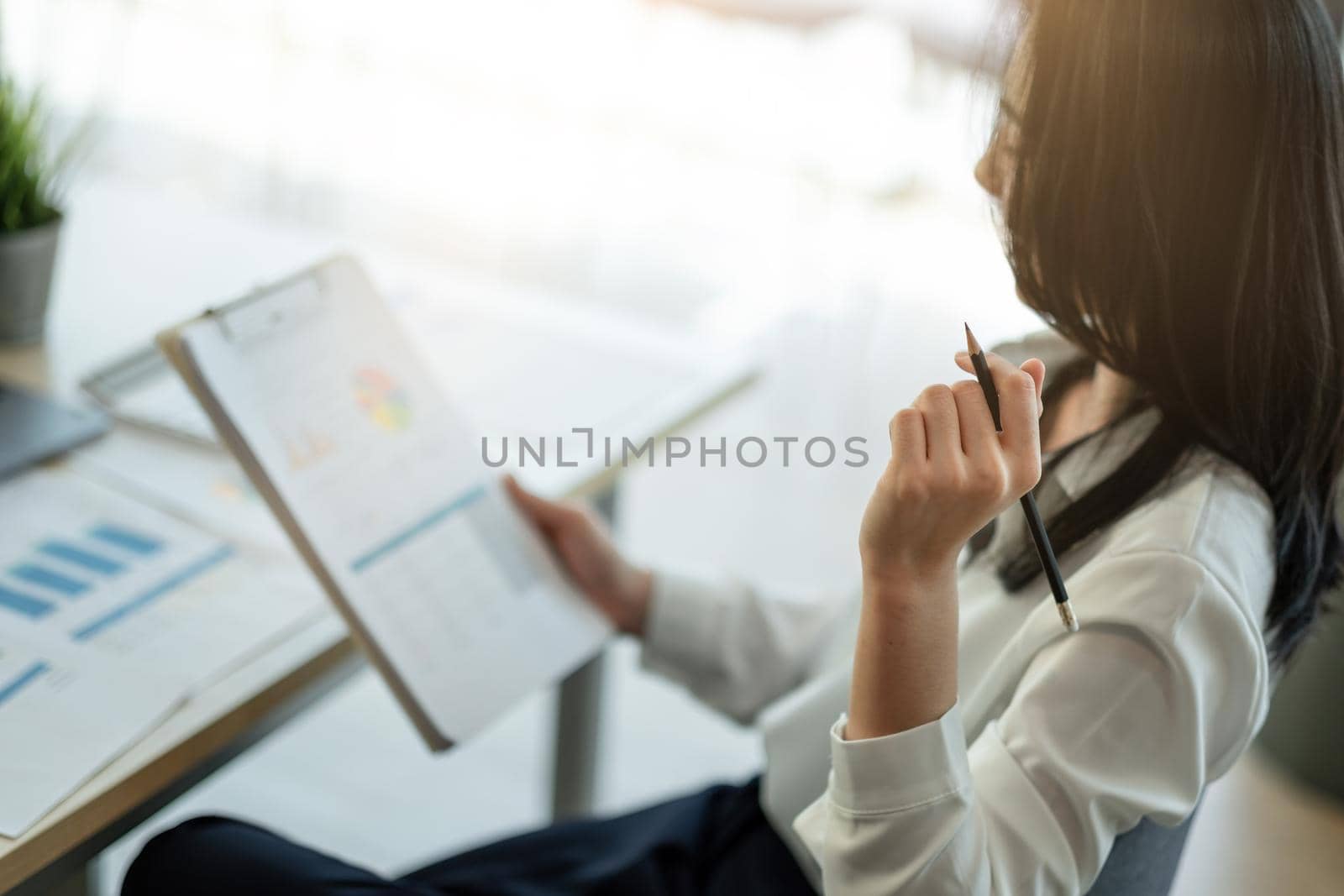 Selective Focus Business woman discussing the situation on the market. Business Financial Concept