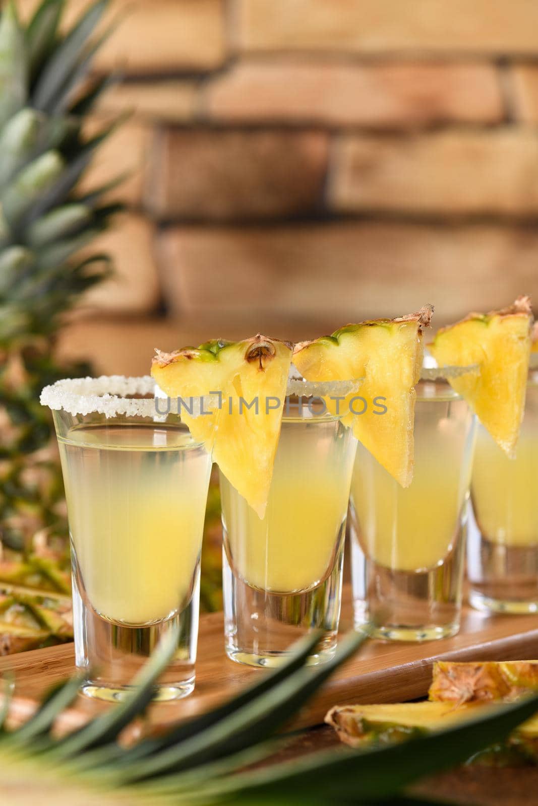 Tropical tequila shots by Apolonia