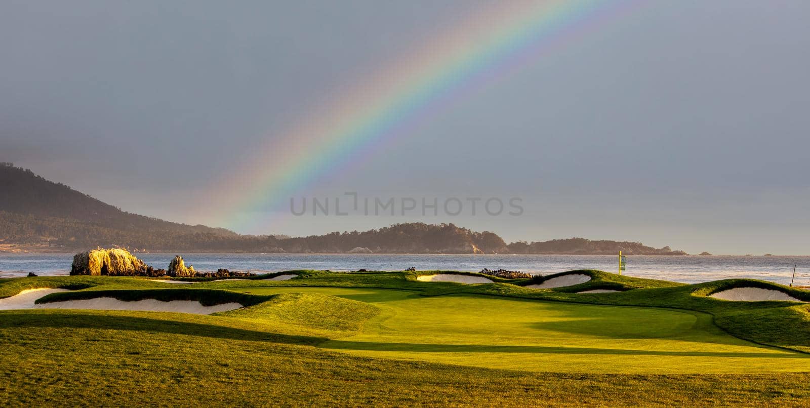 coastline golf course in California by photogolfer