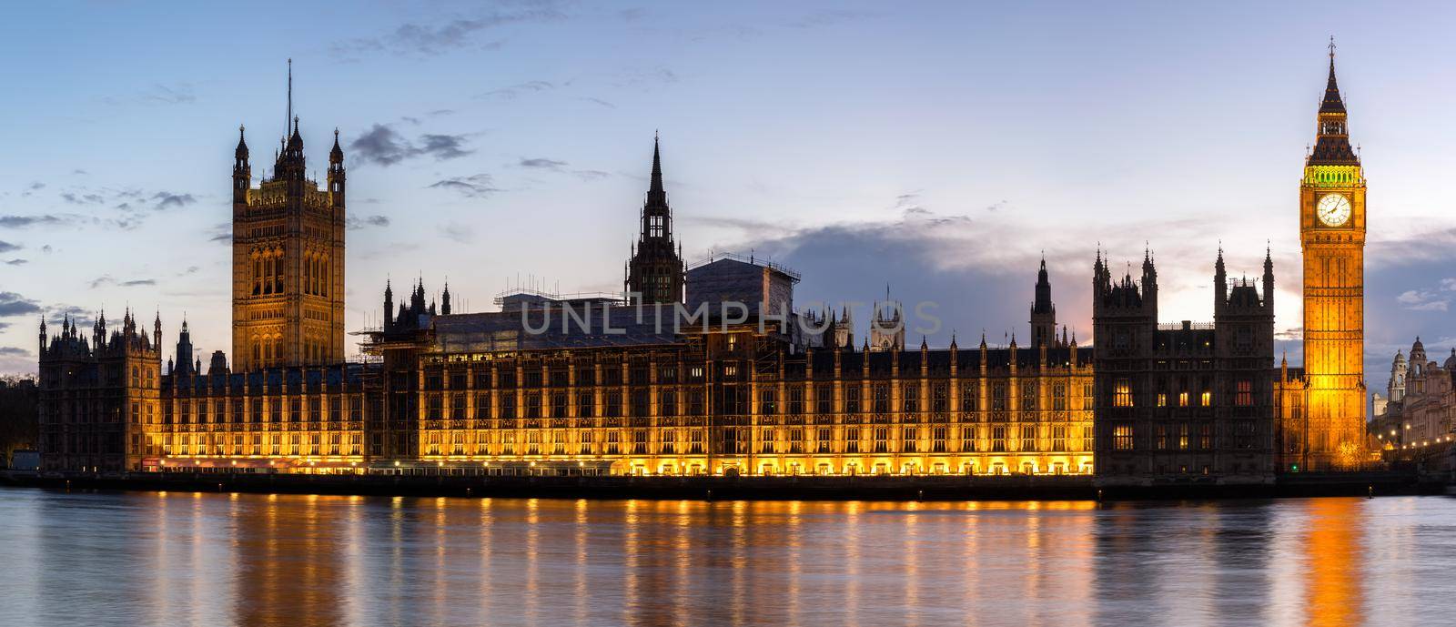 Houses of Parliament and Big Ben in London, UK