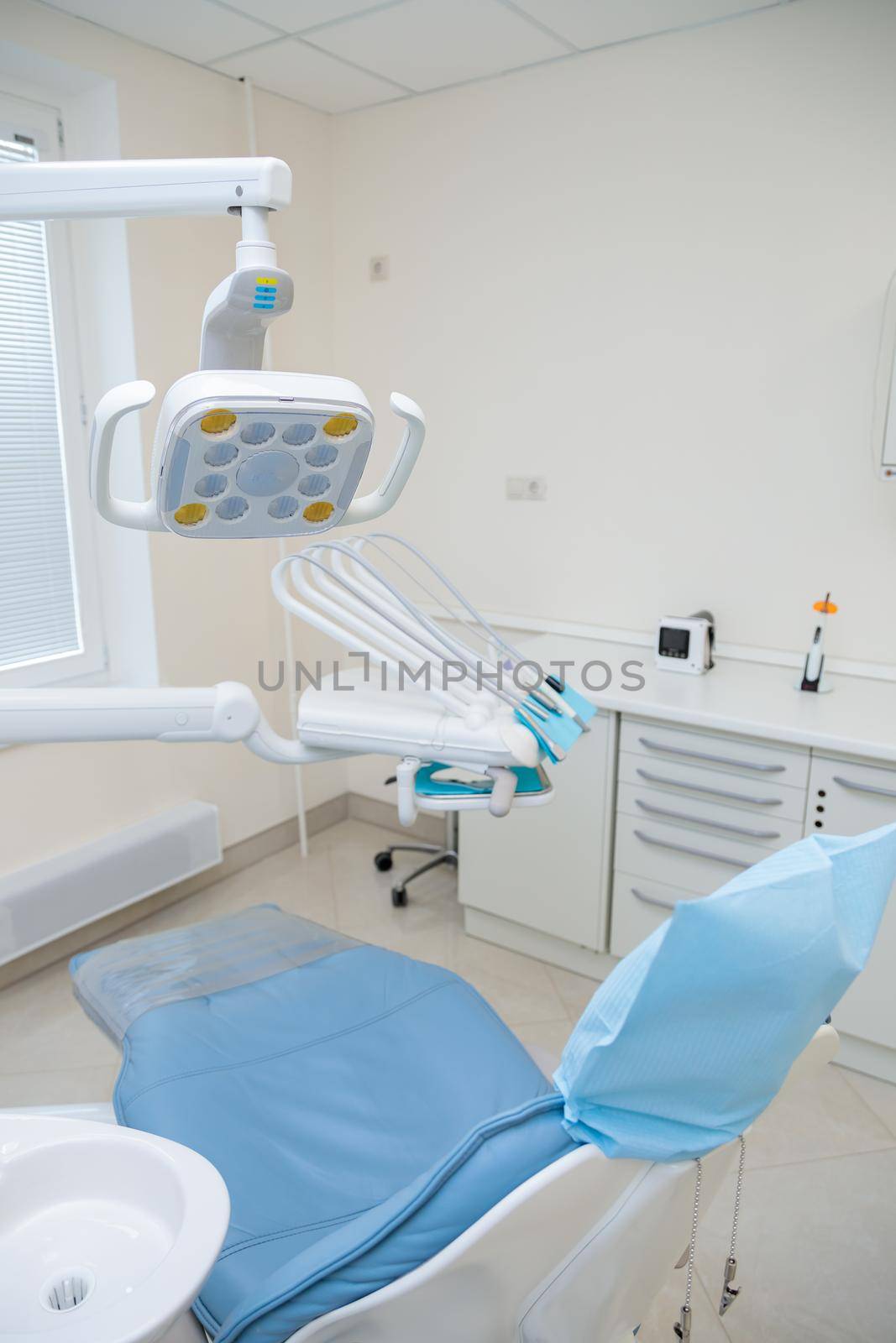 Medical equipment and devices in the dental office. Dental treatment and prosthetics.