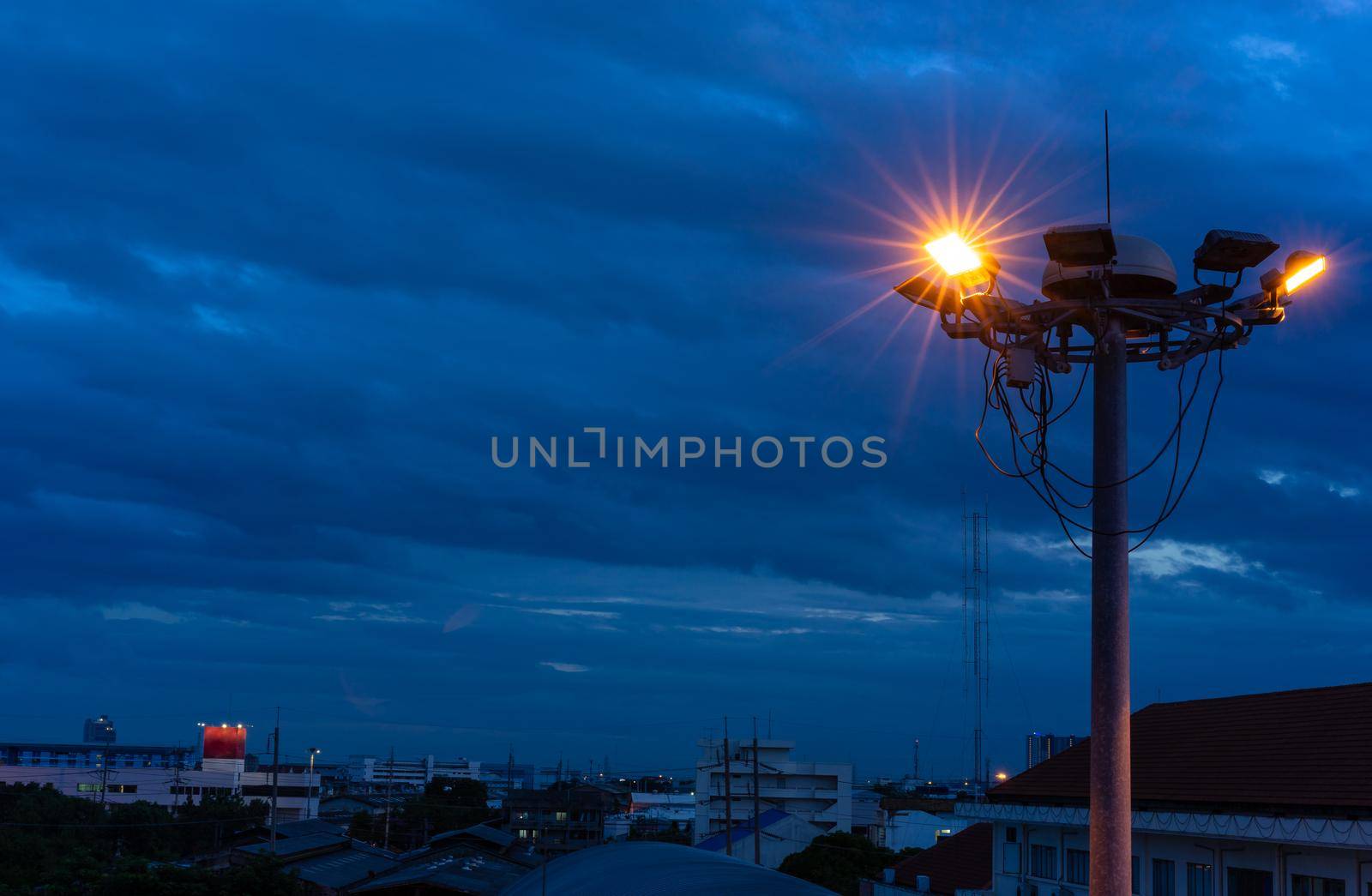 illuminate of some lamp on Spot-light tower by domonite