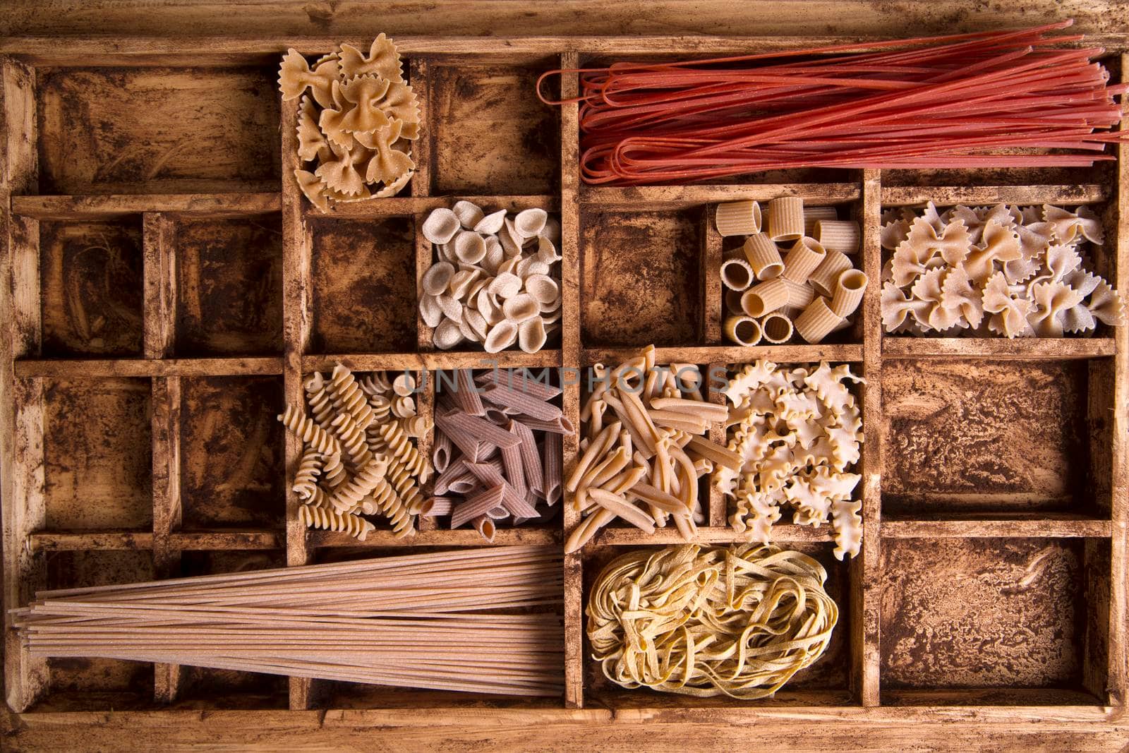 Whole wheat pasta by fotografiche.eu