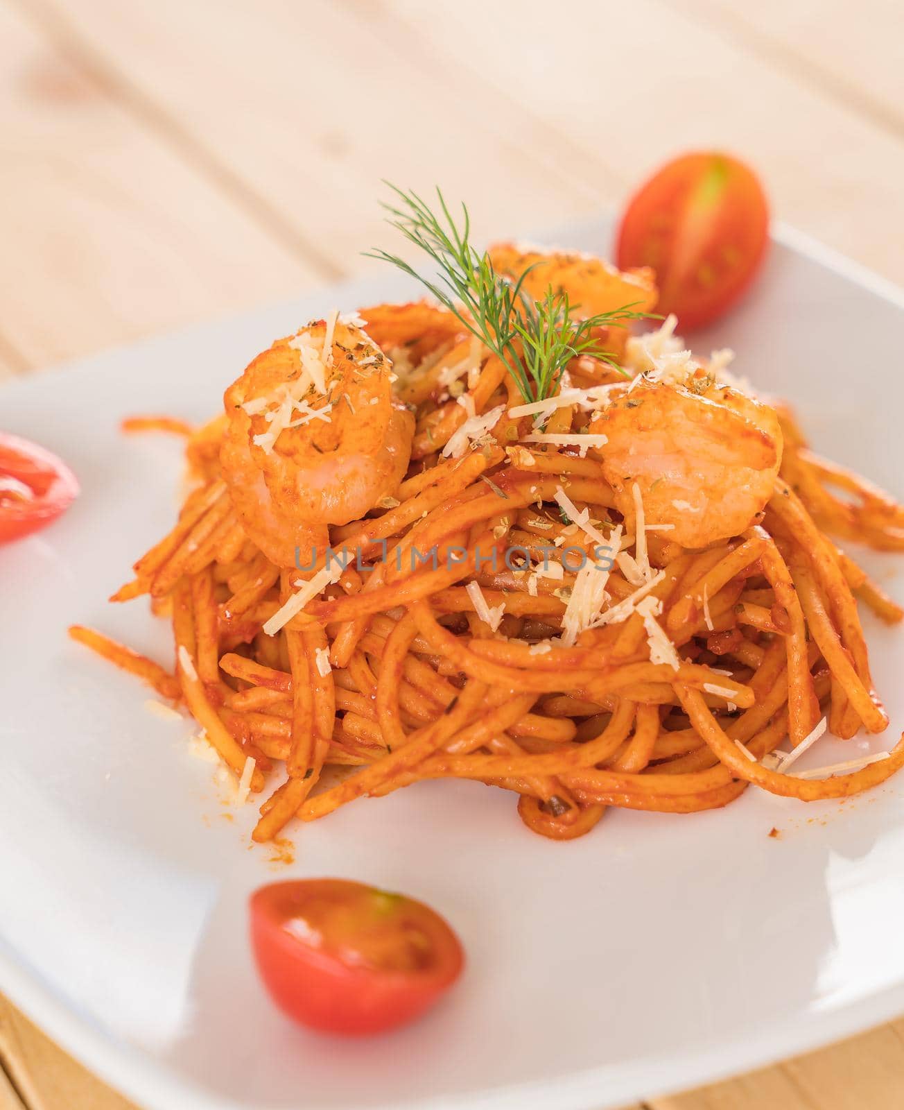 spaghetti with shrimp - Italian food