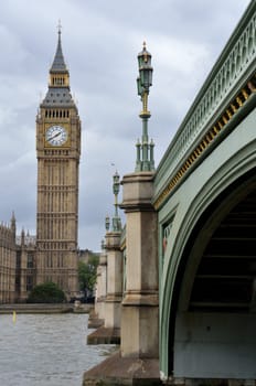 Bin ben with Lambeth bridge in foreground