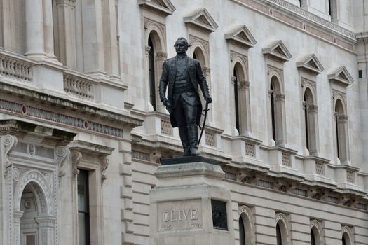 Clive of india statue at whitehall with buildings in background