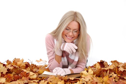 autumn woman read in studio on leaves