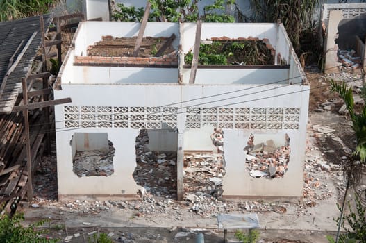 broken destroyed house construction building ruins