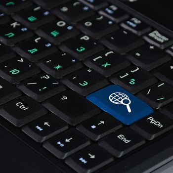 Computer keyboard with search and solution found  symbol